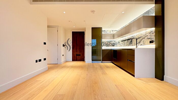1 Bedroom Flat To Rent In Cascade Way, London, W12