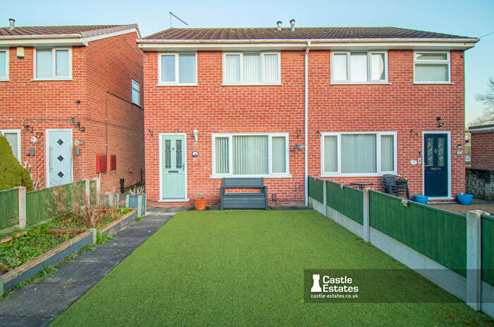 3 Bedroom Semi-Detached House To Rent In Grass Street, Ilkeston, Derbyshire, DE7