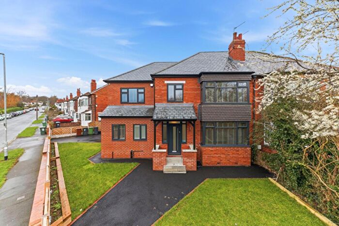 4 Bedroom Semi Detached House For Sale In Parkstone Avenue, Lawnswood, Leeds, LS16