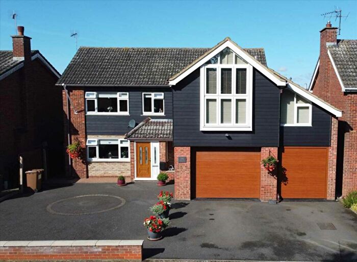 5 Bedroom Detached House For Sale In Henley Road, Ipswich, IP1