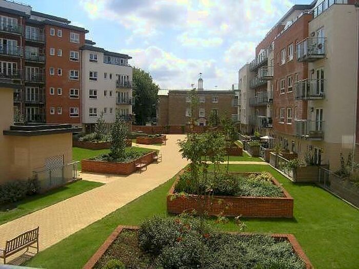 1 Bedroom Flat To Rent In Oceana Boulevard, Lower Canal Walk, Southampton, SO14