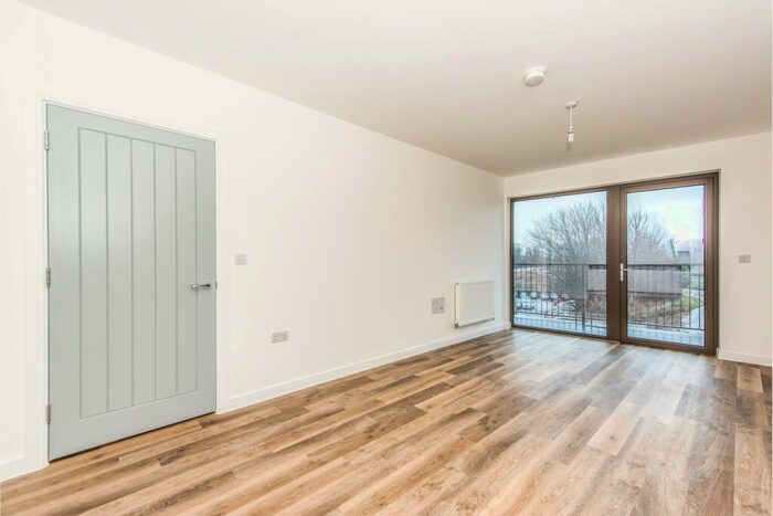 2 Bedroom Apartment To Rent In Wey Corner, Walnut Tree Close, GU1