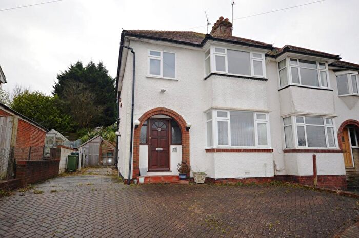 3 Bedroom Semi-Detached House To Rent In Grosvenor Road, Epsom, Surrey., KT18