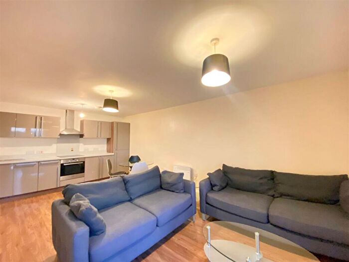 2 Bedroom Apartment To Rent In Alto, Sillavan Way, Salford, M3