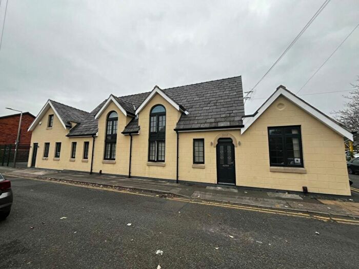 14 Bedroom Flat For Sale In , & Meyer Street, Stockport, Cheshire, SK3