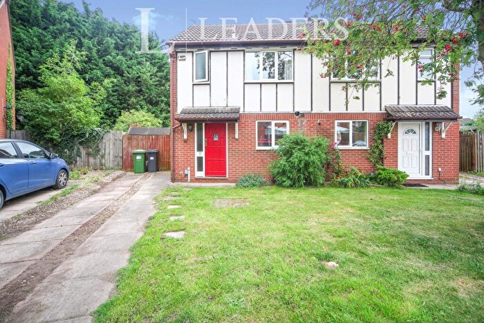 2 Bedroom Semi Detached House To Rent In Brakesmead, CV31