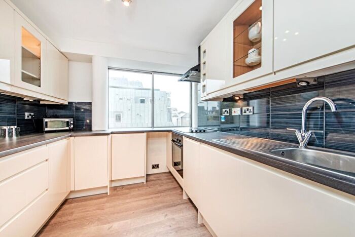 2 Bedroom Apartment To Rent In Park Road London, NW8