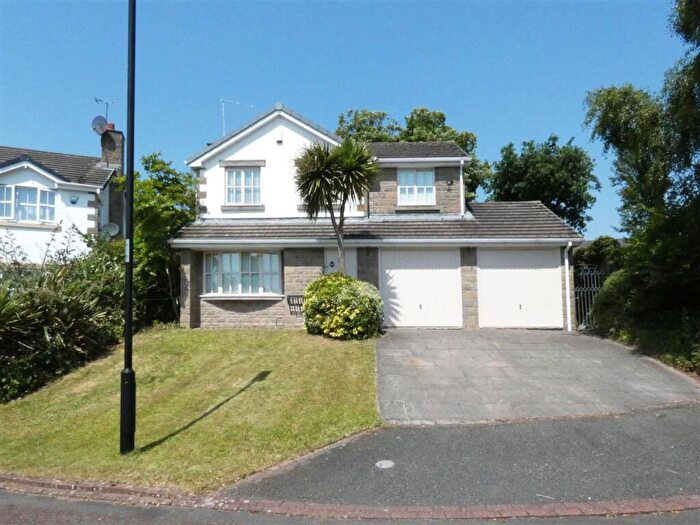 4 Bedroom Detached House For Sale In Wynwood Park, Roby, Liverpool, L36