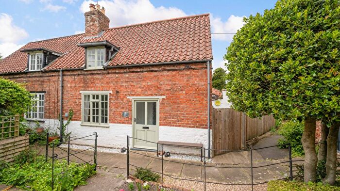 2 Bedroom Semi-Detached House For Sale In West Street, Horncastle, LN9