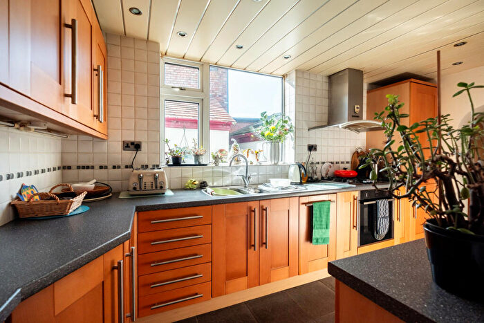 2 Bedroom Detached Bungalow For Sale In Preston Road, Lytham St. Annes, FY8