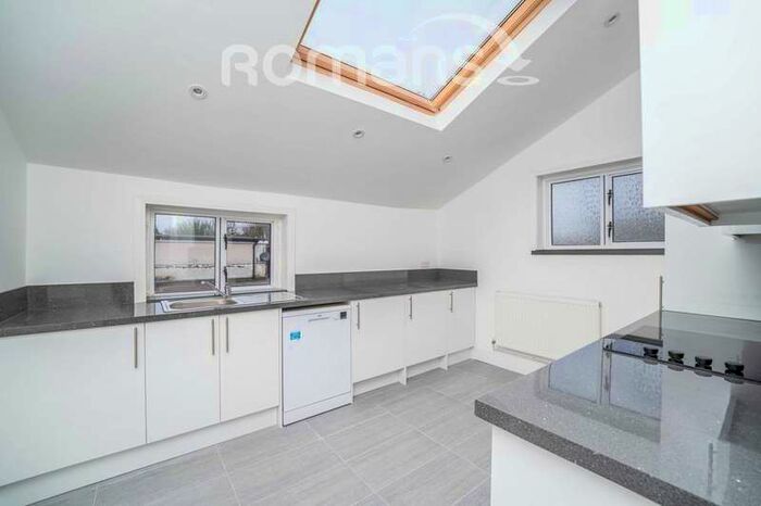 3 Bedroom Apartment To Rent In Cleveland Road, Uxbridge, UB8