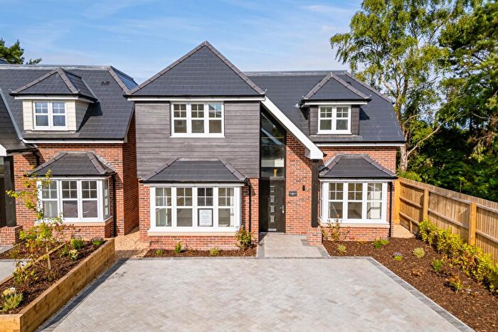 4 Bedroom Detached House For Sale In St Leonards, BH24
