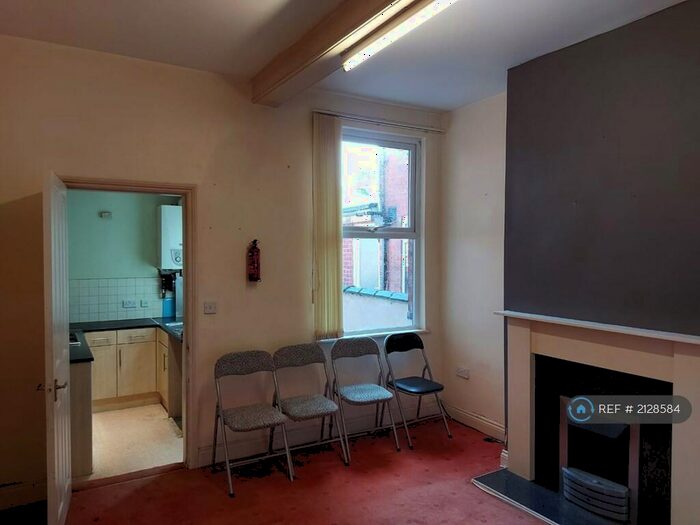 2 Bedroom Terraced House To Rent In Parry Street, Leicester, LE5