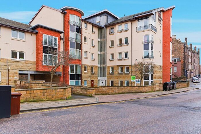 2 Bedroom Flat To Rent In Spring Gardens, Abbeyhill, Edinburgh, EH8