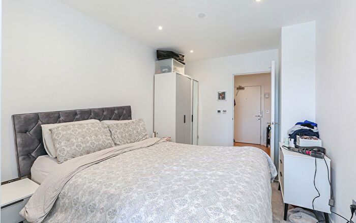 1 Bedroom Property To Rent In Colorama House, Rushworth Street, London, SE1