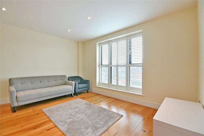 1 Bedroom Flat To Rent In High Road, Dollis Hill, NW10