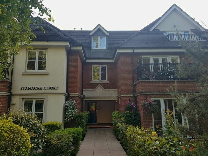 2 Bedroom Flat To Rent In St. Monicas Road, Kingswood, Tadworth, KT20