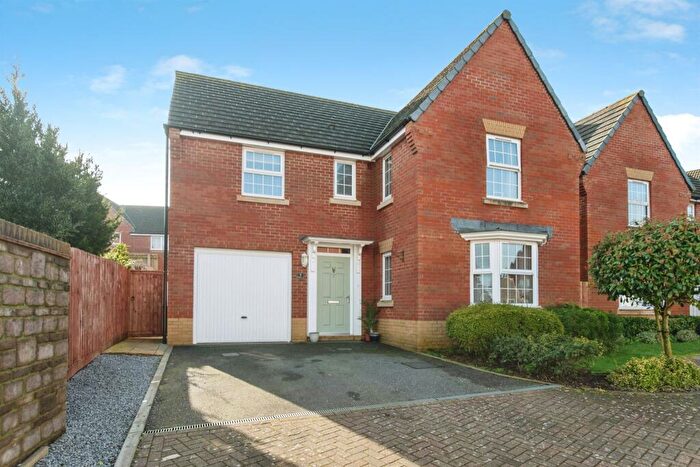 4 Bedroom Detached House For Sale In Trott Close, Cullompton, EX15