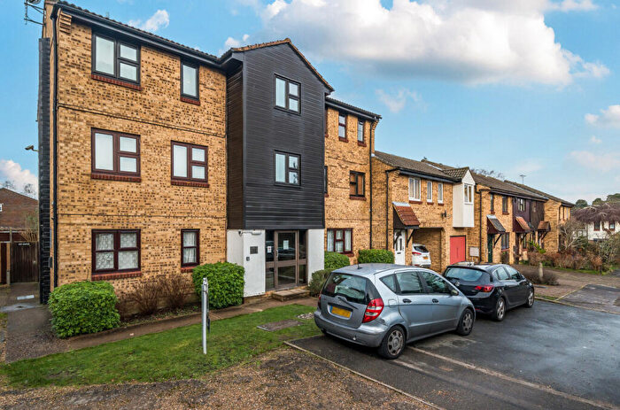 Studio For Sale In Chisbury Close, Bracknell, Berkshire, RG12