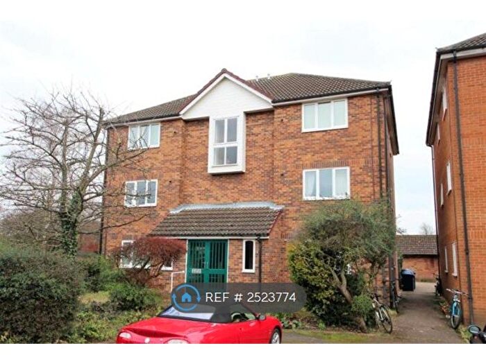 1 Bedroom Flat To Rent In Corrie Road, Cambridge, CB1