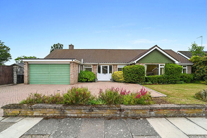 3 Bedroom Detached Bungalow For Sale In Rushmere St Andrew, Ipswich, IP4