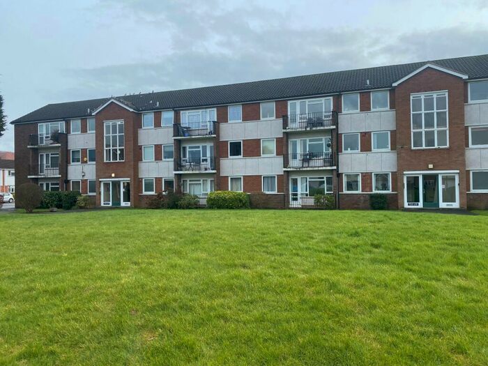 1 Bedroom Flat To Rent In Biddulph Court, Braemar Road, Sutton Coldfield., B73