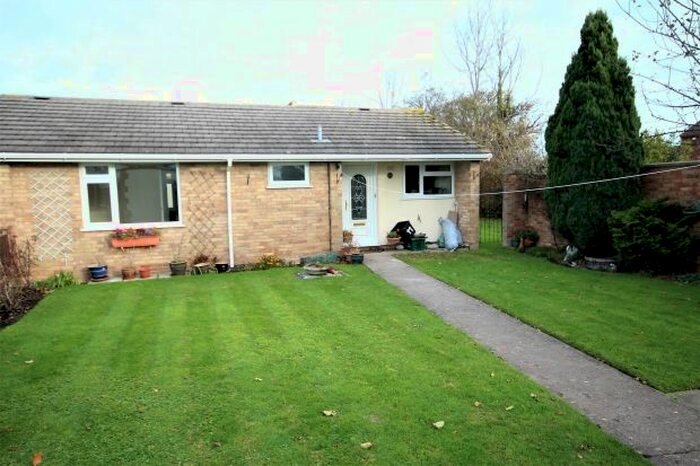 3 Bedroom Bungalow To Rent In Almond Tree Close, Bridgwater TA6