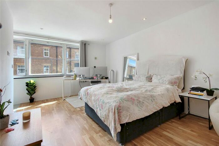 Studio To Rent In Cumberland Terrace Mews, London, NW1