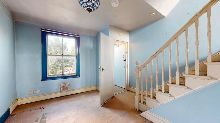 1 Bedroom Flat For Sale In Colberg Place, London, N16