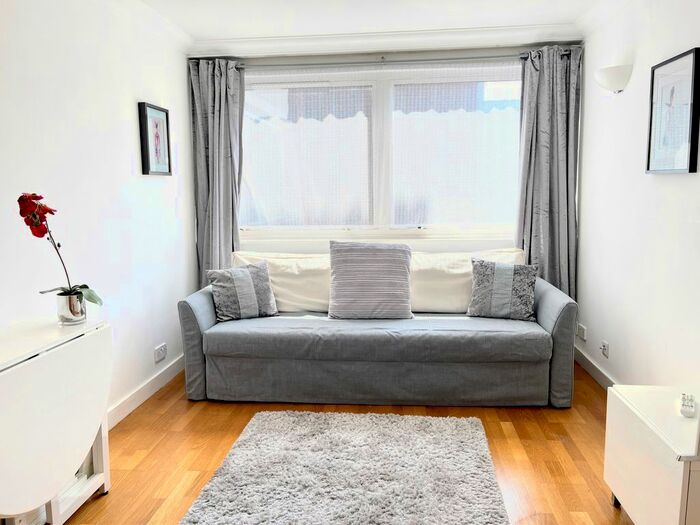 1 Bedroom Flat To Rent In Fitzroy Street, Fitzrovia, T, W1