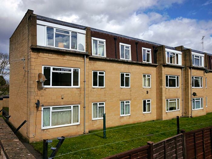 2 Bedroom Apartment To Rent In Meadow Road, Cirencester, GL7