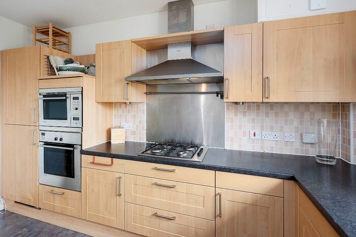 3 Bedroom Flat To Rent In Morham Gait, Greenbank, Edinburgh, EH10