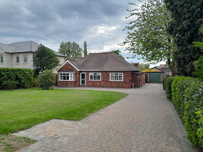 3 Bedroom Bungalow To Rent In Bawtry Road, Doncaster, DN4
