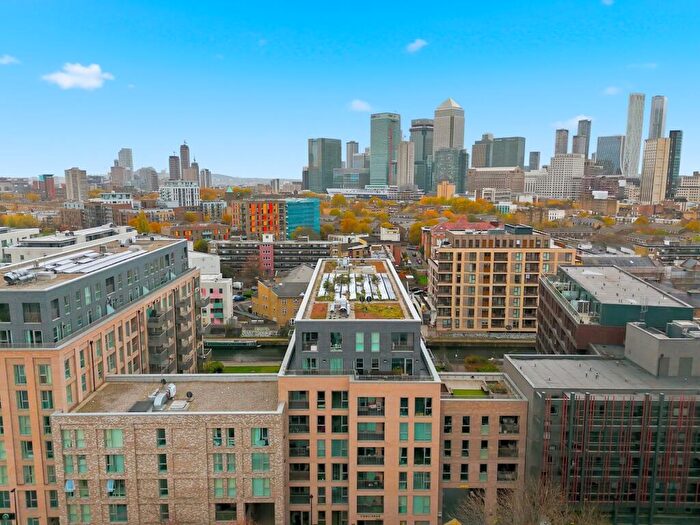 3 Bedroom Flat For Sale In Thomas Road, Canary Wharf, E14