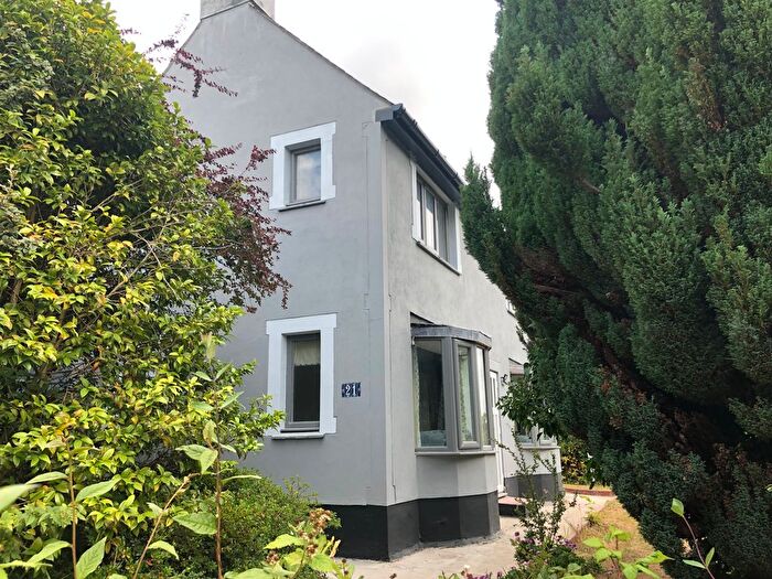 3 Bedroom Detached House To Rent In Dobbs Lane, Truro, TR1