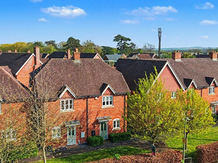 2 Bedroom Semi-Detached House For Sale In Stevenson Close, East Hanney, OX12