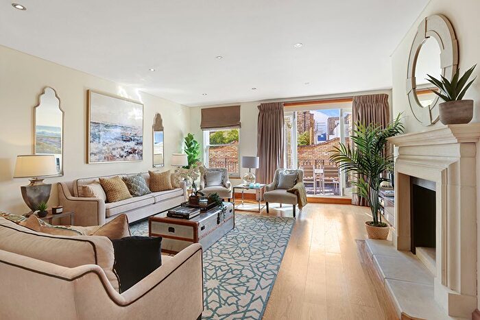 5 Bedroom Terraced House For Sale In Broomhouse Road, Parsons Green, London, SW6