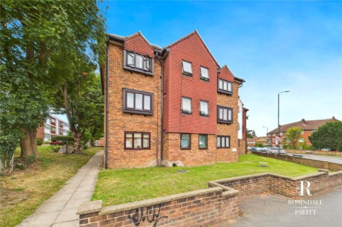 Apartment For Sale In Manor Road, Wallington, SM6