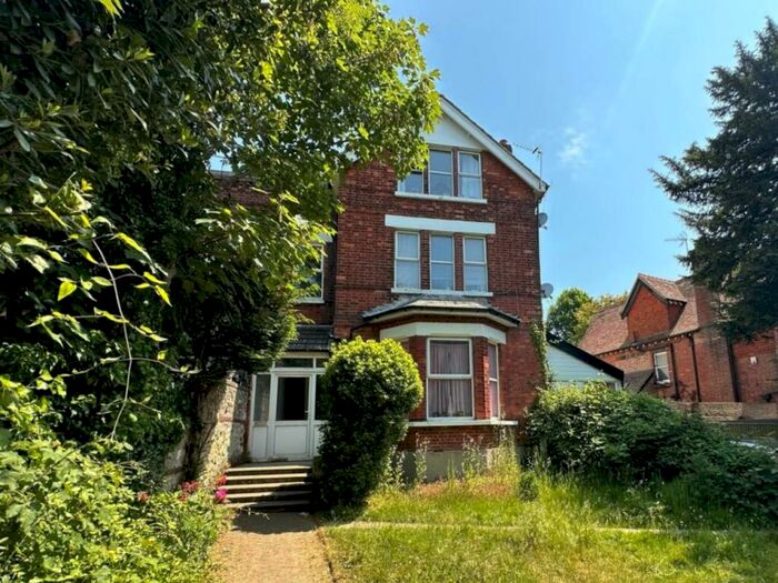 Studio To Rent In Ratton Road, Eastbourne, East Sussex, BN21