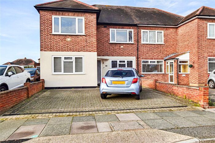 2 Bedroom Maisonette For Sale In Hudson Road, Bexleyheath, DA7