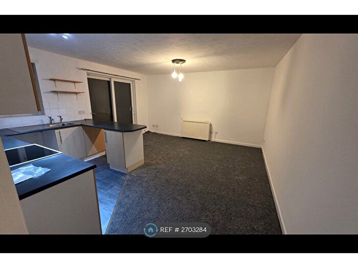 2 Bedroom Flat To Rent In Eleanor Court, Wallasey, CH45