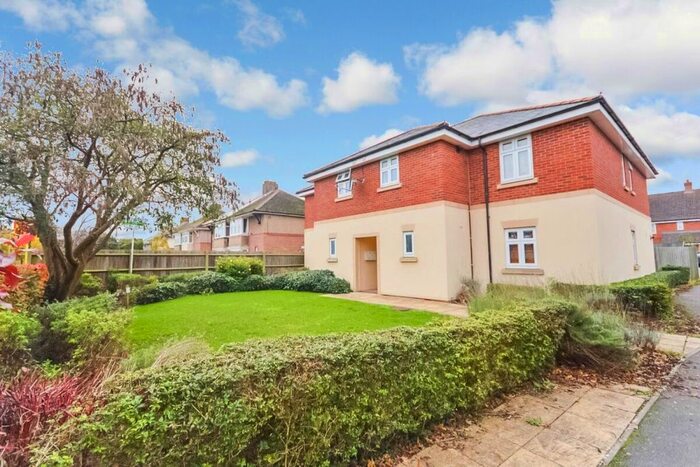 2 Bedroom Flat To Rent In Stanley Mews The Drove, Andover, SP10