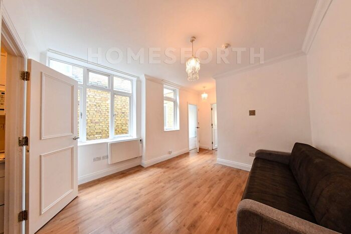2 Bedroom Flat To Rent In Mazenod Avenue, West Hampstead, NW6