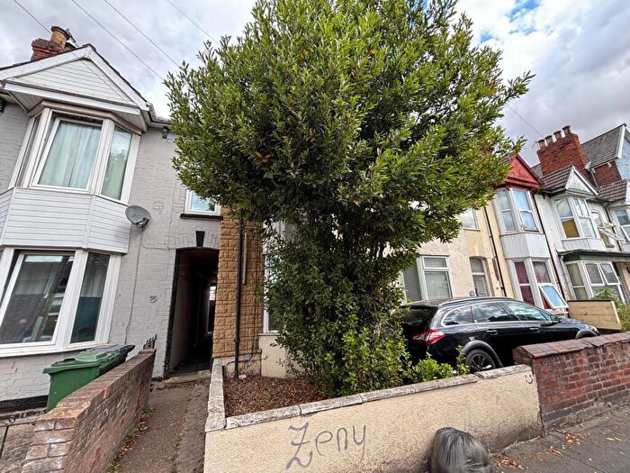 3 Bedroom Terraced House For Sale In Ripon Street, Lincoln, Lincolnshire, LN5
