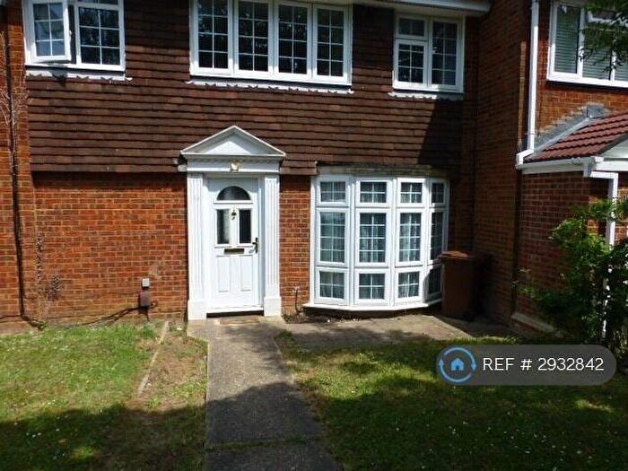 3 Bedroom Terraced House To Rent In Mierscourt Road, Gillingham, ME8