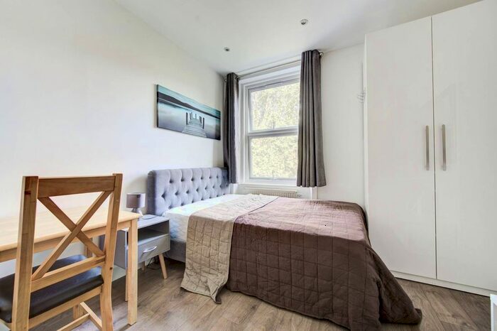 Studio To Rent In Nevern Place, Earls Court, London, SW5