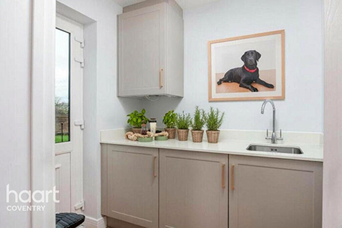 4 Bedroom Detached House For Sale In Harrison Drive, Melton Mowbray, LE13