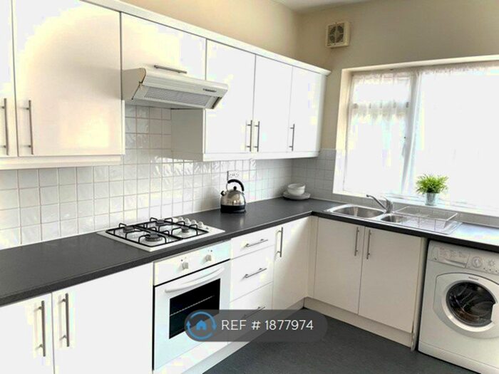 4 Bedroom Terraced House To Rent In Whitby Road, Manchester, M14