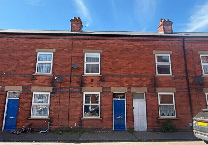 3 Bedroom Terraced House For Sale In Cross Street, Skegness, Lincolnshire, PE25