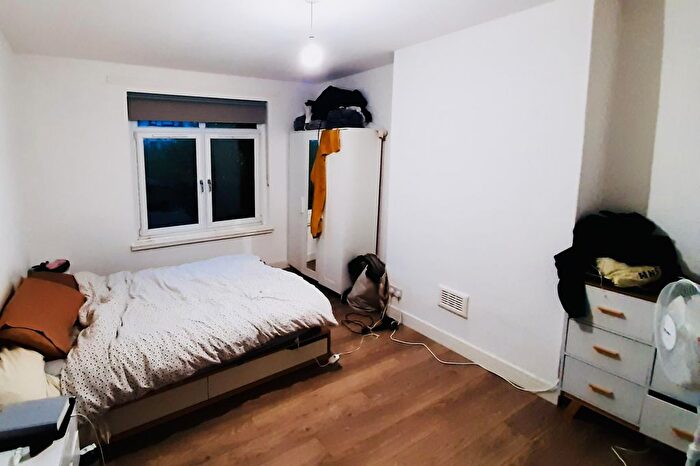 2 Bedroom Flat To Rent In Craggan Drive, Glasgow, G14